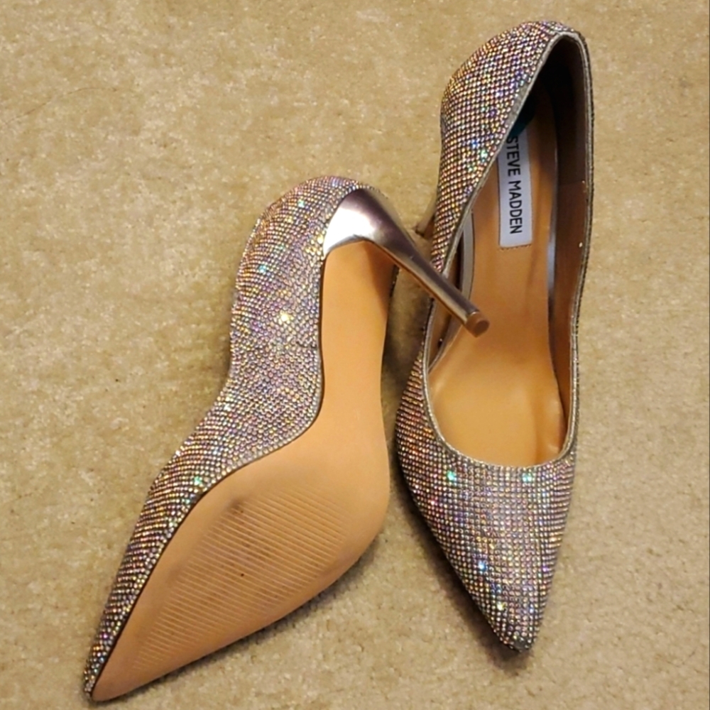 Steve Madden Altisha Crystal Covered Pumps Size 9.5